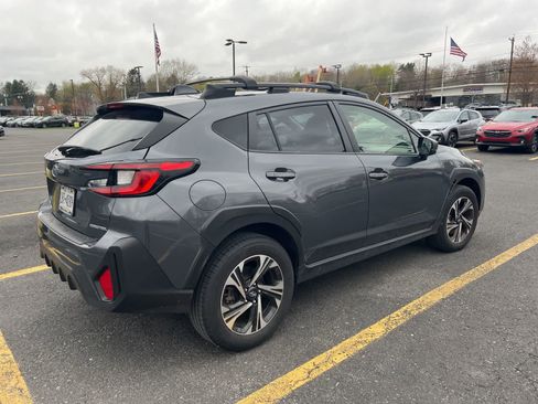 Used 2024 Subaru Crosstrek 2.0i Premium AWD/4WD image 3
