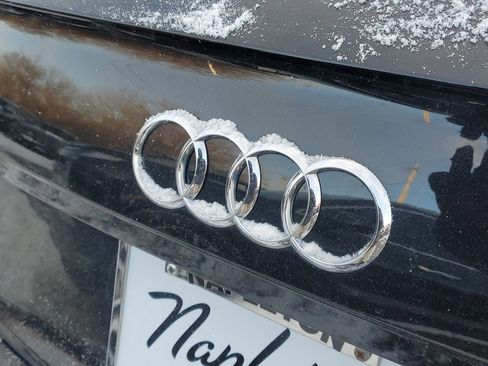 Used 2020 Audi Q5 2.0T Premium w/ Convenience Package image 8