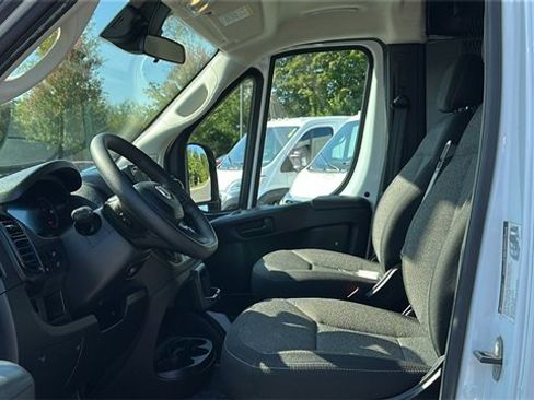 Used 2023 RAM ProMaster 2500 image 10