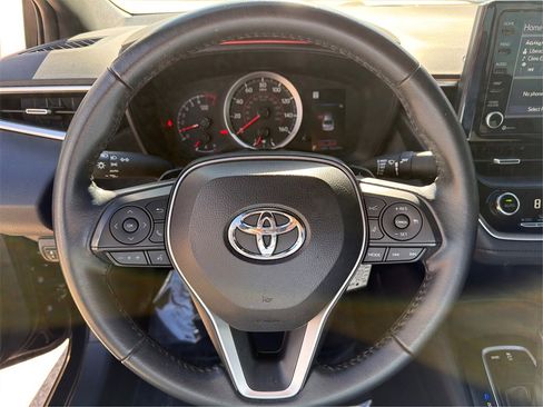 Used 2022 Toyota Corolla SE image 17