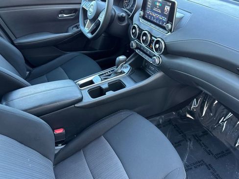 Used 2025 Nissan Sentra SV image 17
