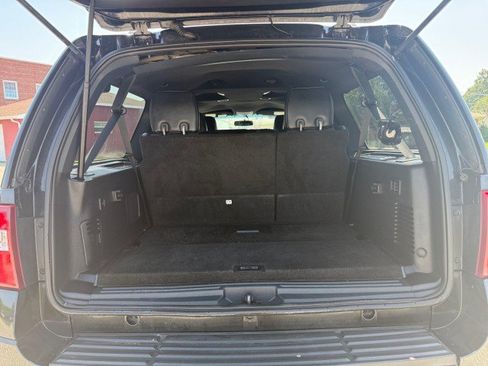 Used 2015 Ford Expedition EL XLT w/ Equipment Group 202A RWD image 16