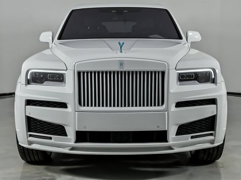 Used 2023 Rolls-Royce Cullinan image 5