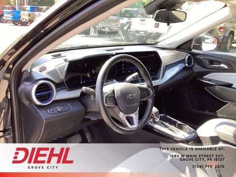 Certified 2024 Chevrolet Trax LT w/ Driver Confidence Package FWD image 20
