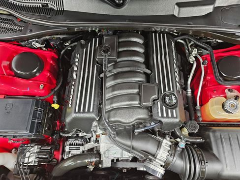 Used 2012 Dodge Challenger SRT8 w/ Premium Sound Group RWD image 21