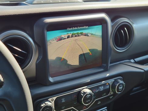 Used 2023 Jeep Wrangler Unlimited w/ 8.4" Radio Group AWD/4WD image 15