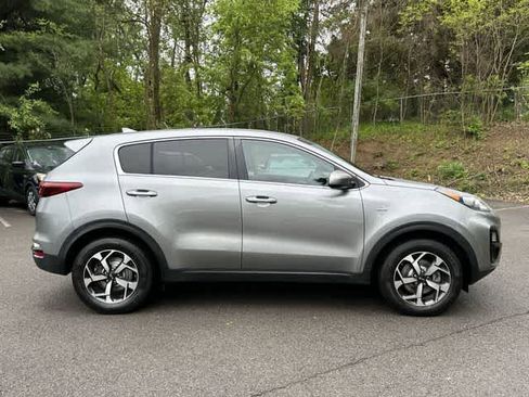 Used 2020 Kia Sportage LX AWD/4WD image 3