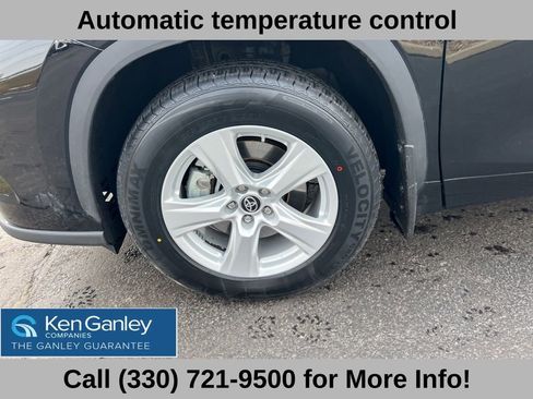 Used 2023 Toyota Highlander L image 16