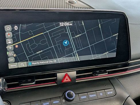 Used 2025 Hyundai Elantra SEL FWD image 21