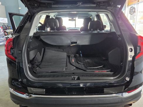 Used 2018 GMC Terrain SLT w/ Preferred Package image 15