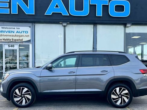 Used 2024 Volkswagen Atlas SE AWD/4WD image 34