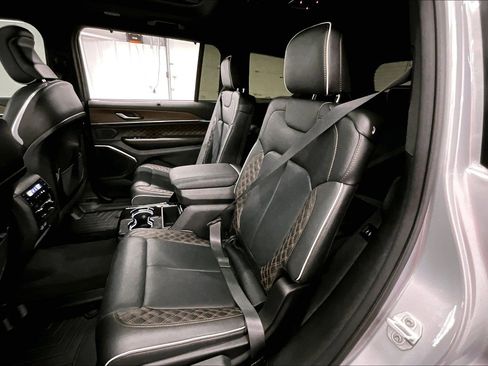 Used 2024 Jeep Grand Cherokee L Summit w/ Advanced Protech Group IV AWD/4WD image 23