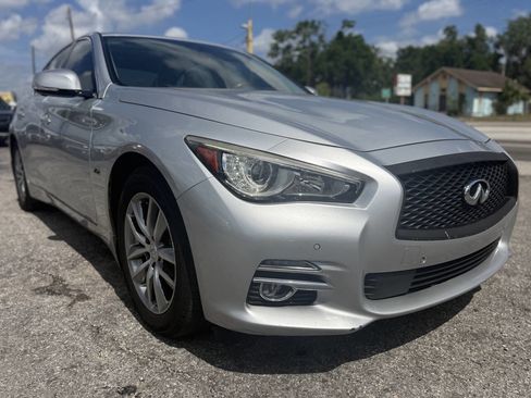 Used 2017 INFINITI Q50 Premium w/ 2.0T Premium Plus Package RWD image 3