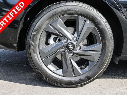 Certified 2023 Hyundai Elantra SEL image 8