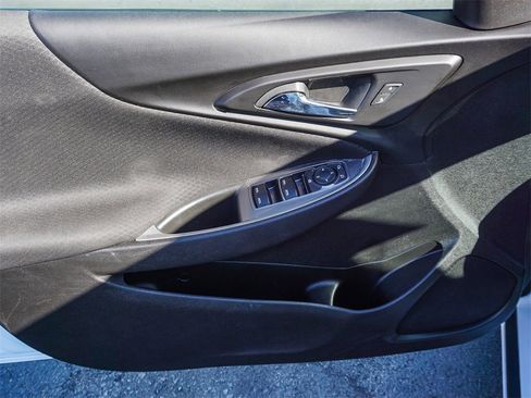 Used 2024 Chevrolet Malibu LT image 18