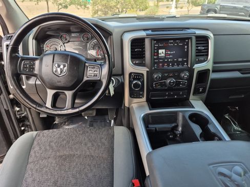 Used 2020 RAM 1500 Classic SLT w/ Luxury Group AWD/4WD image 18