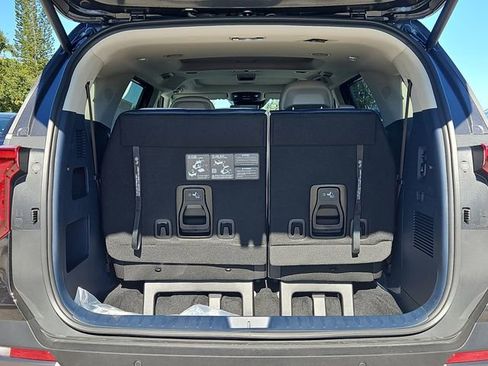 New 2026 Kia Carnival SX Prestige FWD image 7