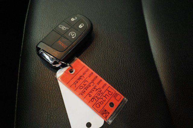 Used 2026 Jeep Compass Limited AWD/4WD image 33
