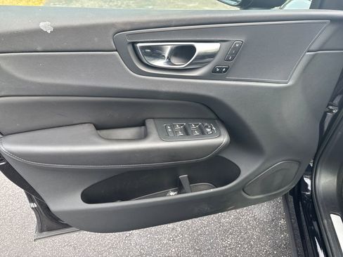 Certified 2023 Volvo XC60 B5 Plus w/ Protection Package Premier image 12