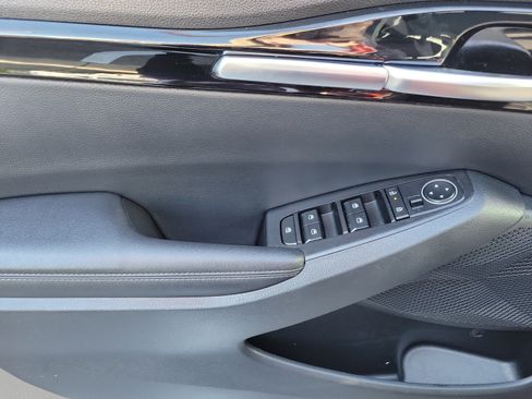 Certified 2025 Kia Seltos S FWD image 13