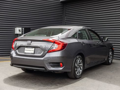Used 2016 Honda Civic EX image 9