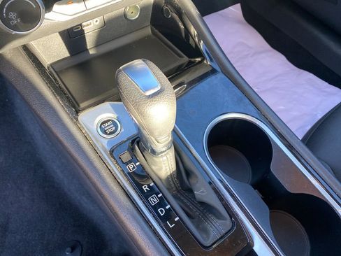 Used 2024 Nissan Altima 2.5 SV image 22