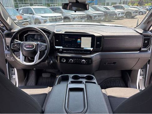 Used 2023 GMC Sierra 1500 Elevation AWD/4WD image 9
