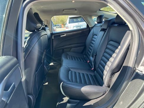 Used 2019 Ford Fusion SEL image 20