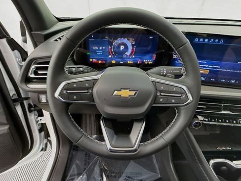 New 2026 Chevrolet Traverse LT w/ Sun and Wheel Package image 13