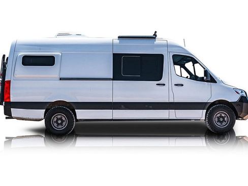 Used 2019 Mercedes-Benz Sprinter 170 image 2