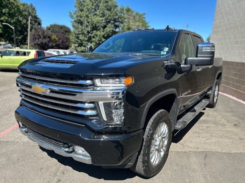 Used 2023 Chevrolet Silverado 3500 High Country w/ Z71 Off-Road Package AWD/4WD image 9