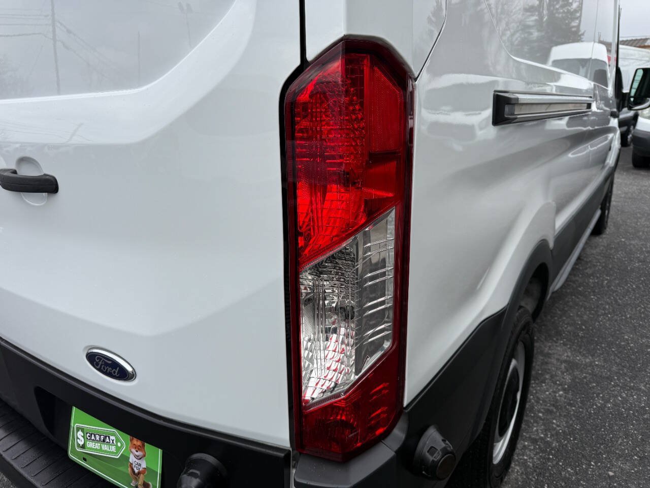 Used 2019 Ford Transit 250 148 Medium Roof RWD image 34