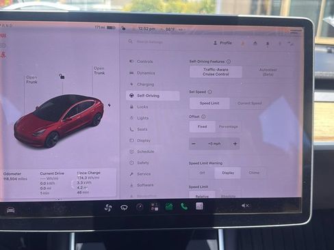 Used 2018 Tesla Model 3 Long Range RWD image 39