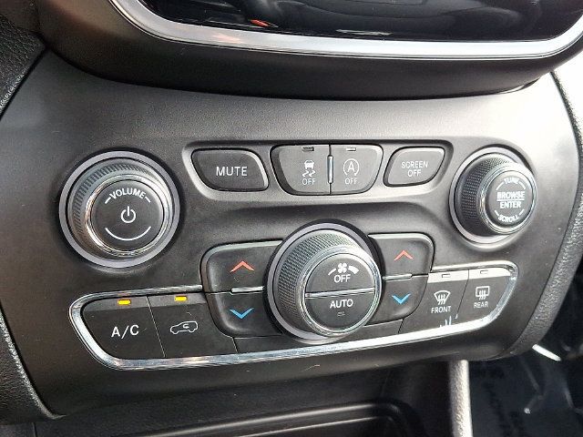 Used 2020 Jeep Cherokee Limited AWD/4WD image 15