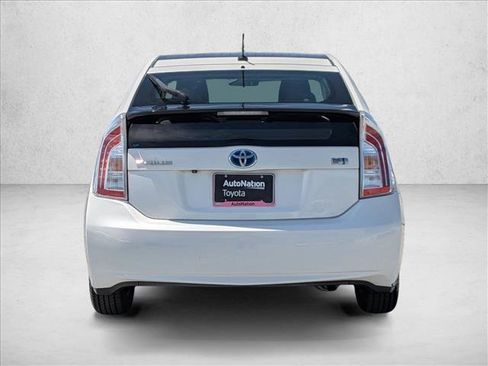 Used 2014 Toyota Prius Three w/ Solar Roof Package FWD image 7