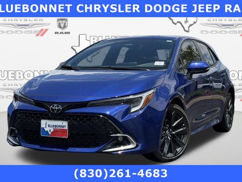 Used 2025 Toyota Corolla XSE FWD image 1