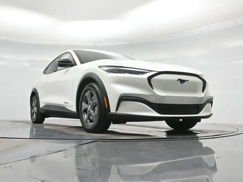 Certified 2023 Ford Mustang Mach-E Select image 47