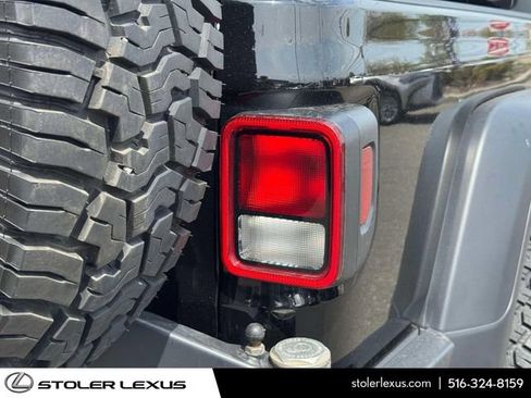 Used 2021 Jeep Gladiator Mojave AWD/4WD image 14