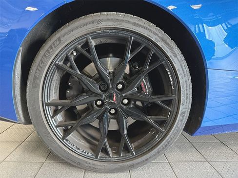 Used 2023 Chevrolet Corvette Stingray Coupe w/ Z51 Performance Package image 8