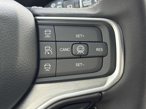 New 2026 Jeep Grand Wagoneer 2WD w/ Premium Group I image 31