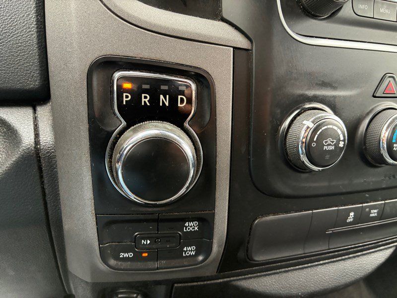 Used 2017 RAM 1500 Express AWD/4WD image 13