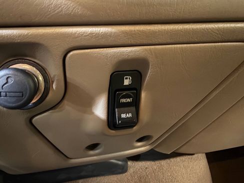 Used 2004 Ford F450 2WD Crew Cab Super Duty image 23