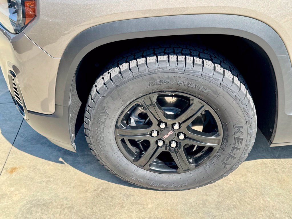 Used 2023 GMC Acadia AT4 w/ Technology Package AWD/4WD image 10