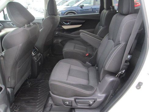 Used 2022 Subaru Ascent Premium w/ Convenience Package image 11