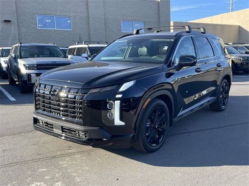 Certified 2025 Hyundai Palisade XRT image 3