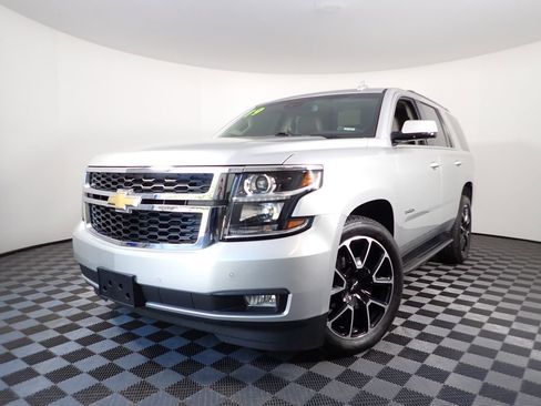 Used 2019 Chevrolet Tahoe LT AWD/4WD image 2