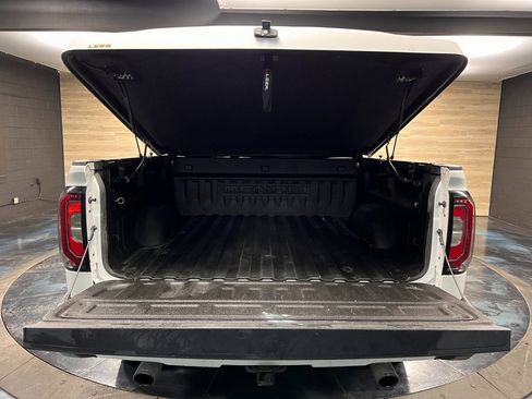 Used 2018 GMC Sierra 1500 Denali w/ Denali Ultimate Package image 21