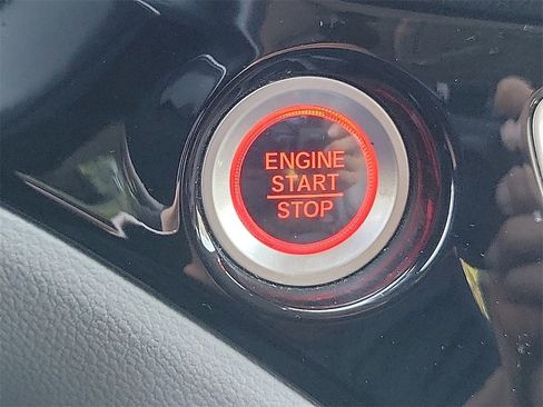 Used 2016 Honda Pilot Elite image 11