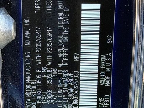 Used 2025 Toyota Sienna XLE w/ XLE Plus Package image 34