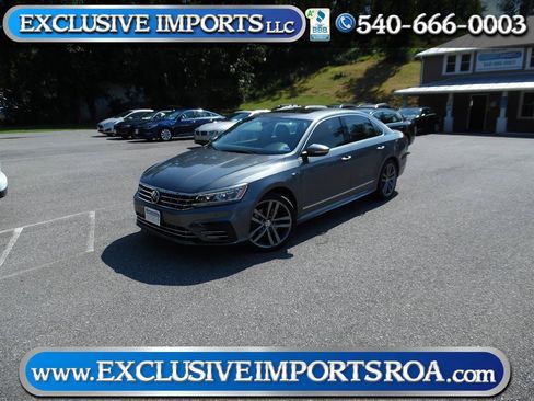 Used 2019 Volkswagen Passat 2.0T SE R-Line FWD image 1